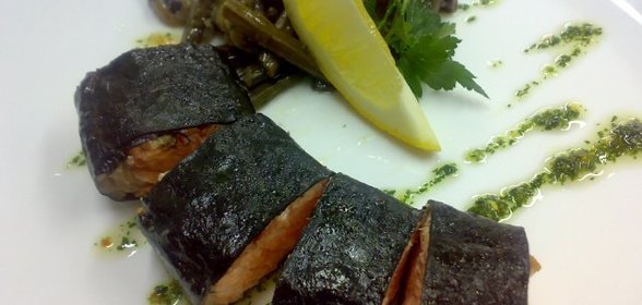 Рулет из лосося на пару