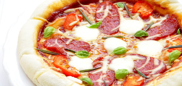 Пицца Пепперони с моцареллой и сладким перцем