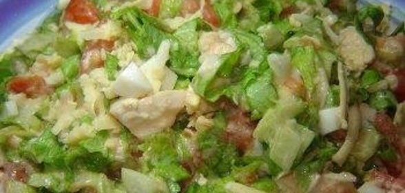 Простой салат из курицы и сыра