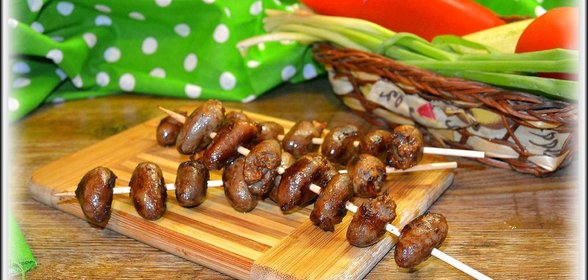 Шашлык из сердечек, маринованных в горчично-медовом маринаде