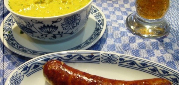 Senfwürschtl ( яблочно-горчичный соус-дип к жареным колбаскам)
