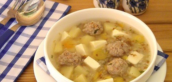 Сырный суп с фрикадельками