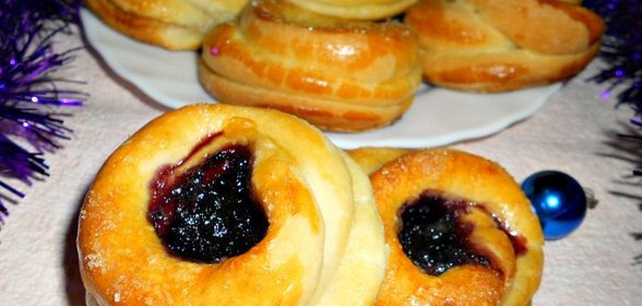 Булочки с вареньем