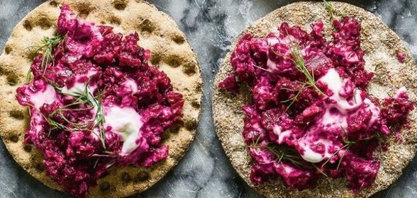 Свекольный соус-дип