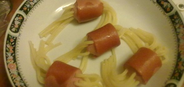 Макароны в сосиске