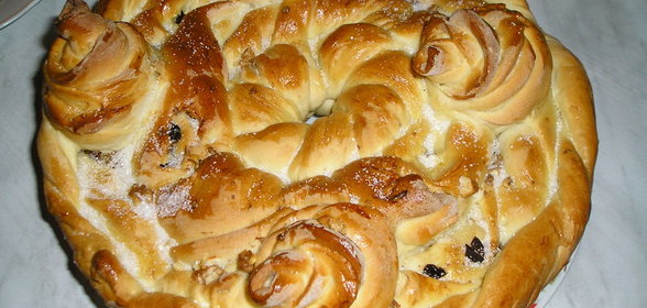 Пирог Косичка с розами