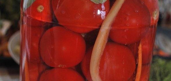 Помидоры маринованные сладкие