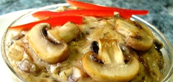 Свинина с шампиньонами