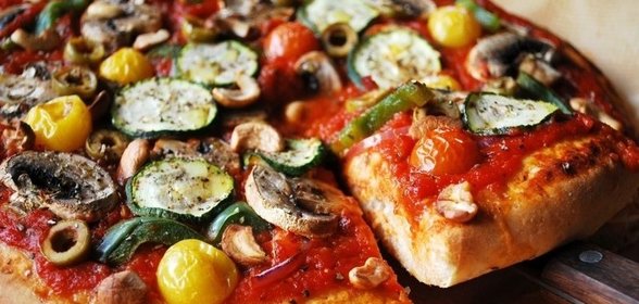 Вегетарианская пицца с грибами