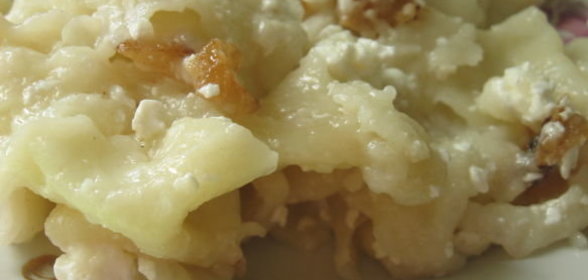 Галушки с творогом и шкварками