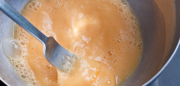 Филе-миньон и томатный соус с базиликом