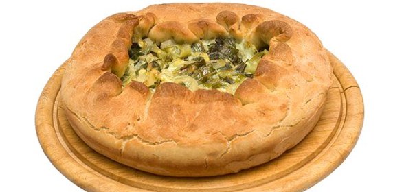 Пышный луковый пирог