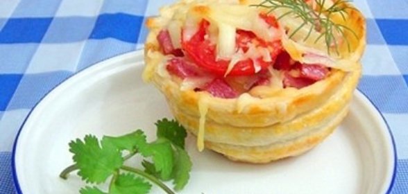 Пицца порционная в слоеном тесте