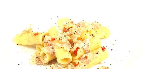 Макароны с беконом