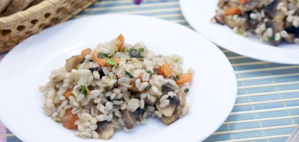 Перловка с грибами