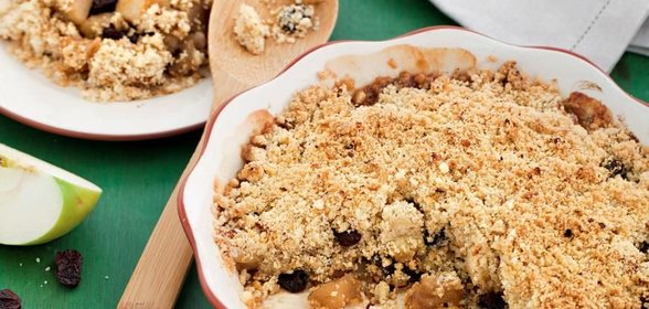 Яблочный крамбл с изюмом