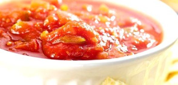 Сальса из жареной кукурузы, зеленых чили и кинзы