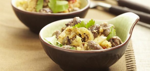 Куриные сердечки с грецкими орехами