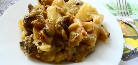 Жаркое с белыми грибами и картофелем