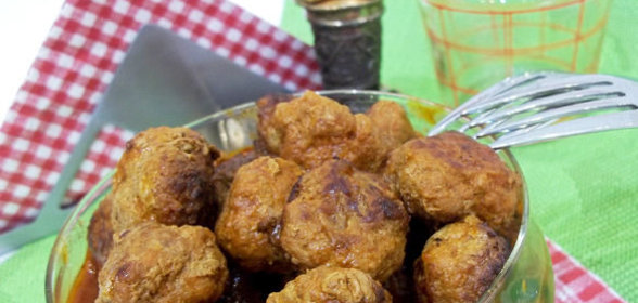 Фрикадельки в томатном соусе