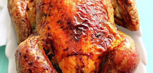 Курица, запеченная с чесночно-базиликовым маслом