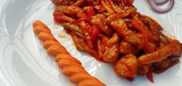 Консервированная капуста с солеными огурцами