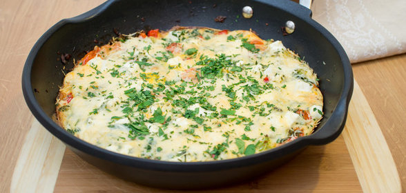 Рецепт дня: фриттата с овощами и сыром