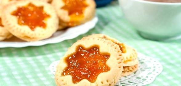 Песочное печенье с джемом