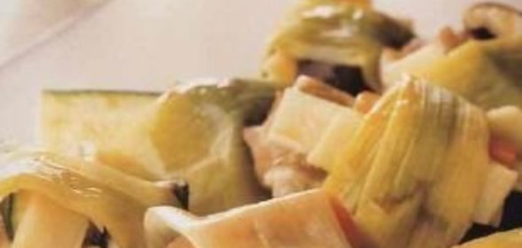 Овощные рулетики с курицей на пару