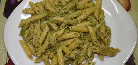 Паста с генуэзским песто