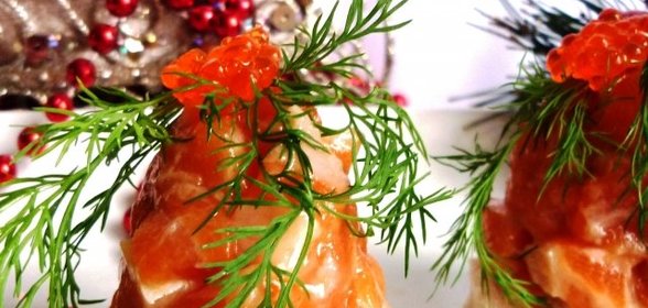 Тартар из маринованного лосося Елочки