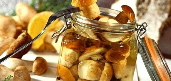 Маринованные белые грибы с уксусом