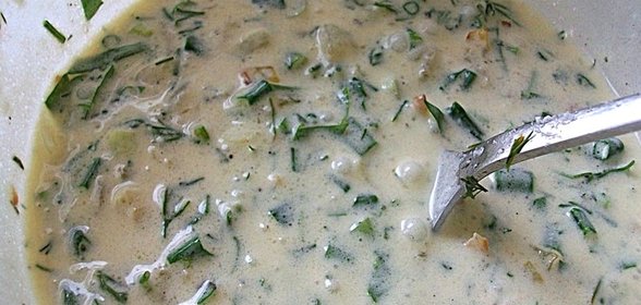 Соус с зеленью и чесноком