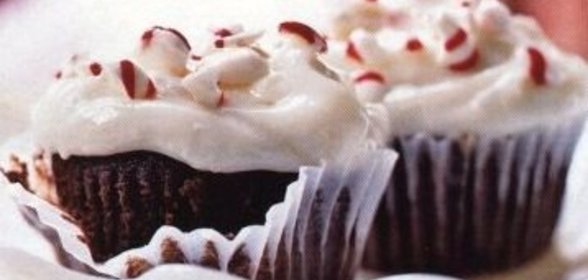 Шоколадные кексы с сырной глазурью