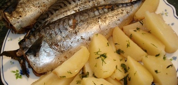 Скумбрия на пару в мультиварке