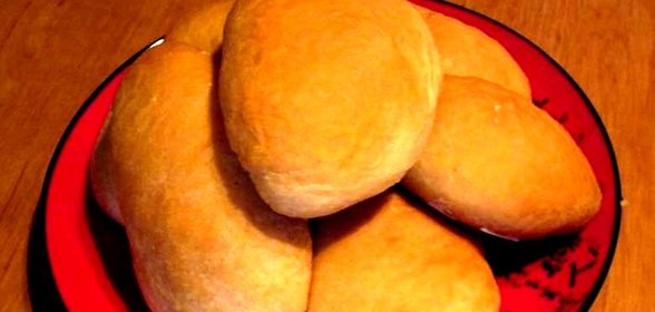 Пирожки из замороженной вишни