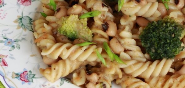 Паста с фасолью и брокколи
