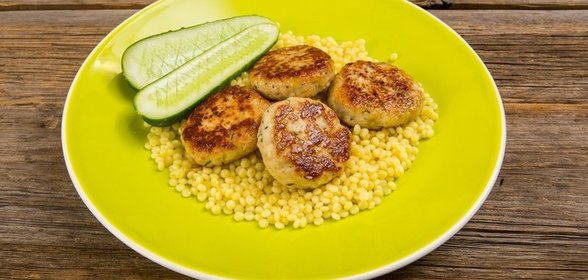 Как приготовить нежные куриные котлетки с птитимом