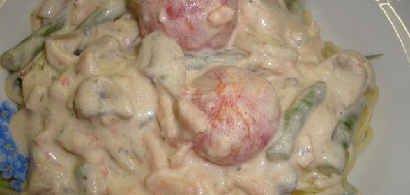 Соус с лососем и грибами к спагетти