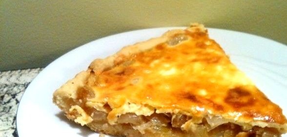 Быстрый луковый пирог