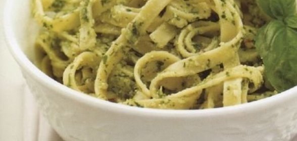 Тальятелле с соусом песто