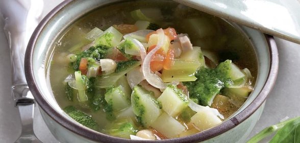 Суп с соусом писту