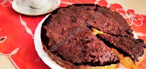 Пирог с консервированными ананасами