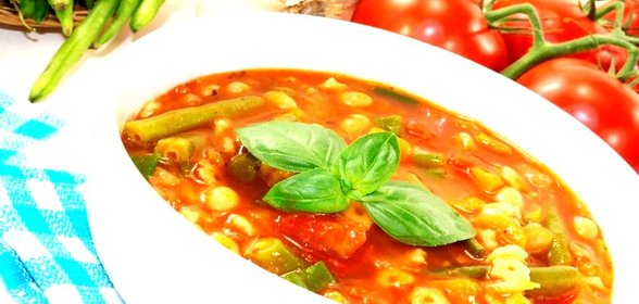 Минестроне с консервированными помидорами