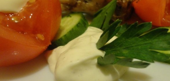 Чесночный соус пикантный