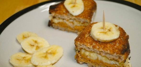 Сэндвичи с арахисовым маслом и бананами
