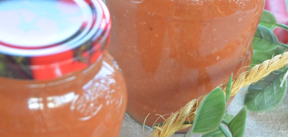 Томатно-сливовый соус с чесноком в мультиварке