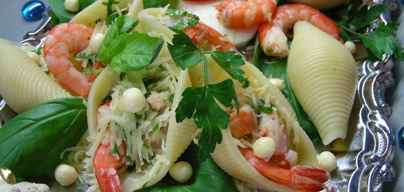 Конкильони с креветками или ракушки с жемчугом