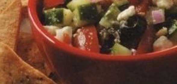 Овощная сальса с жареной питой