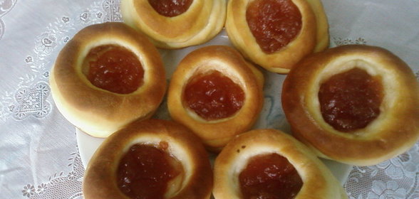булочки с повидлом